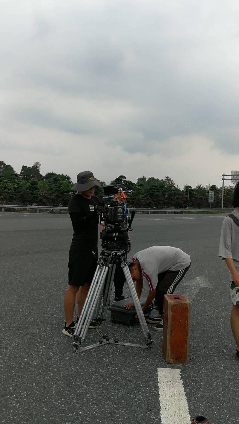 龙岗区TVC拍摄公司：唤醒集体记忆，构建跨代际沟通桥梁