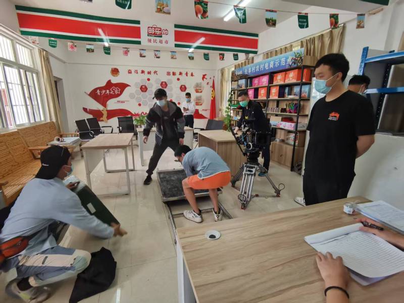 龙岗区广告片拍摄公司：极简主义践行者，少即是多的视觉哲学