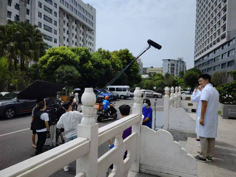 龙岗区广告片拍摄公司低成本实现高规格制作的诀窍